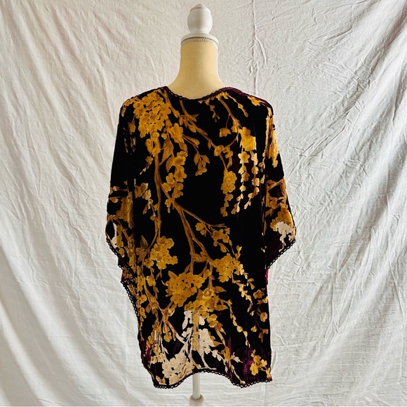 Natural Life Burnt-Out Velvet Open Front Long Shrug Top Burgundy One Size - Picture 3 of 10